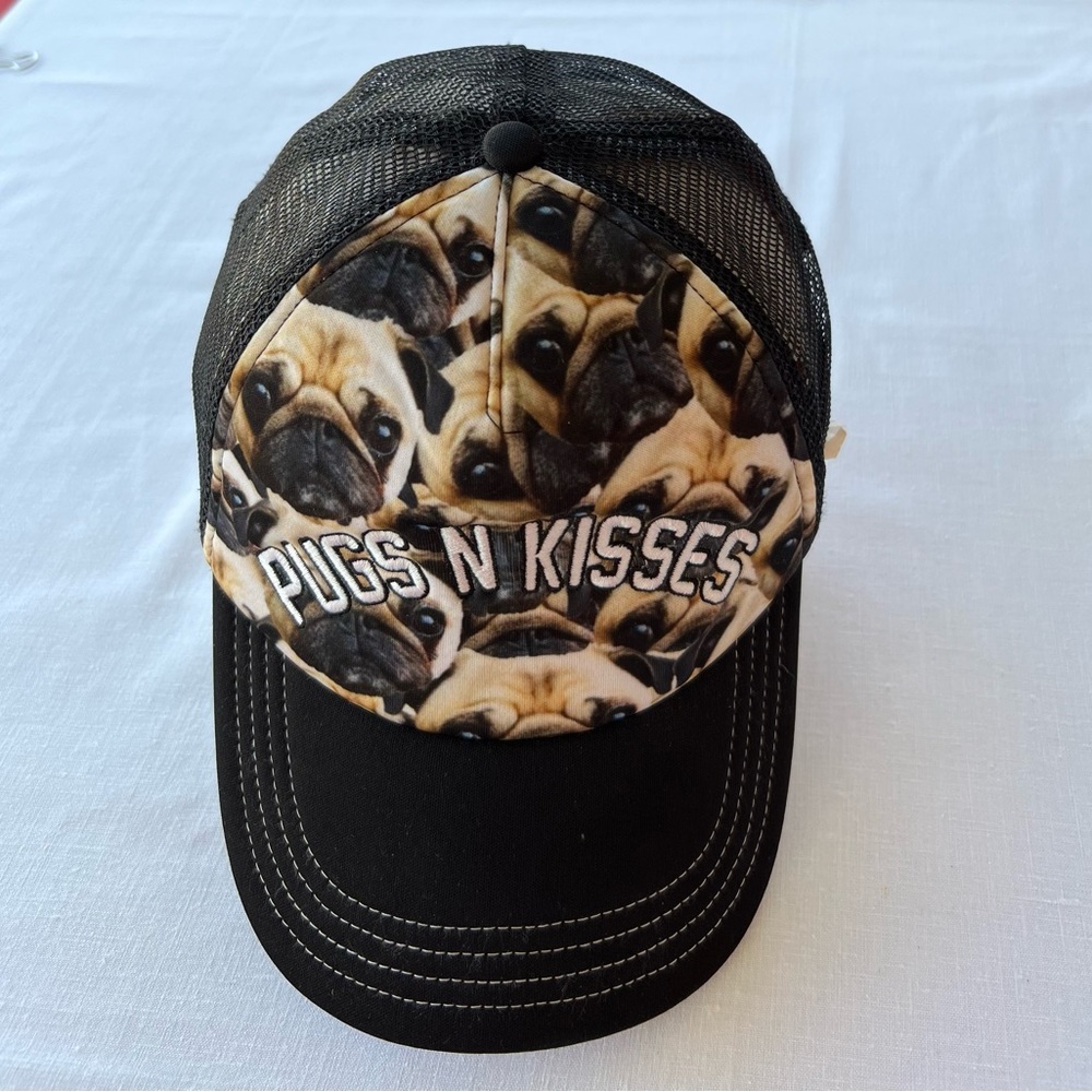 Pugs N Kisses Trucker Hat Cap Black Mens Adjustable Mesh Snap Back Dog Print